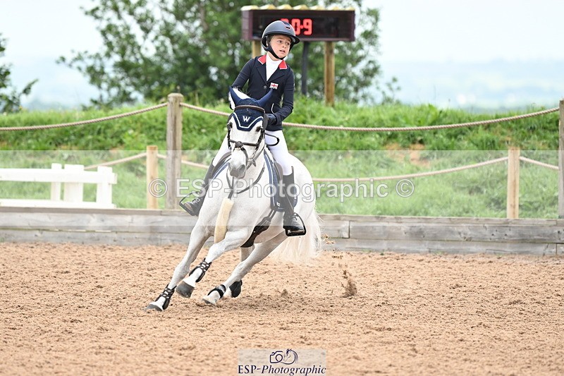 240630A-111412-11994 - Cls 24 HOYS 128cm Qualifier
