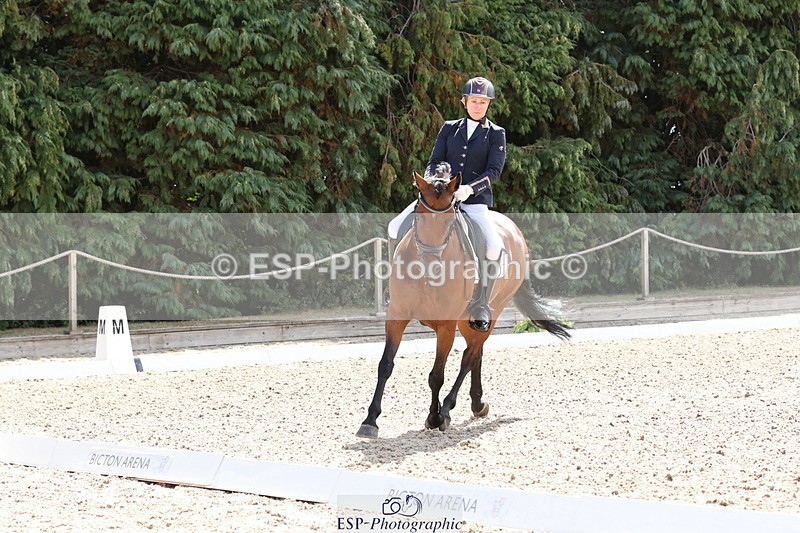 250809A-114941-03249 - 030-Alice.PeternellFourseasons.Sienna