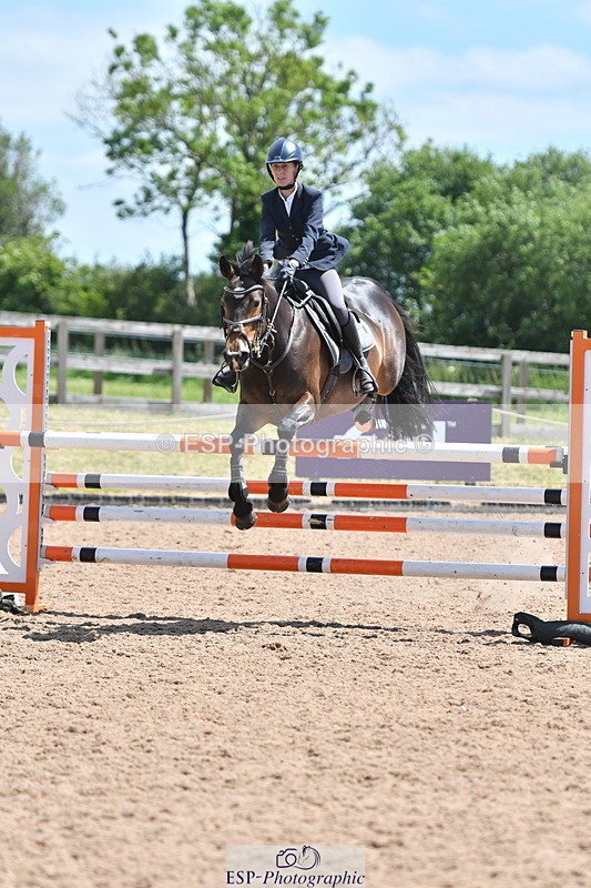 240609A-132905-05662 - Cls 18 Snr Newcomers and 1.10m Open