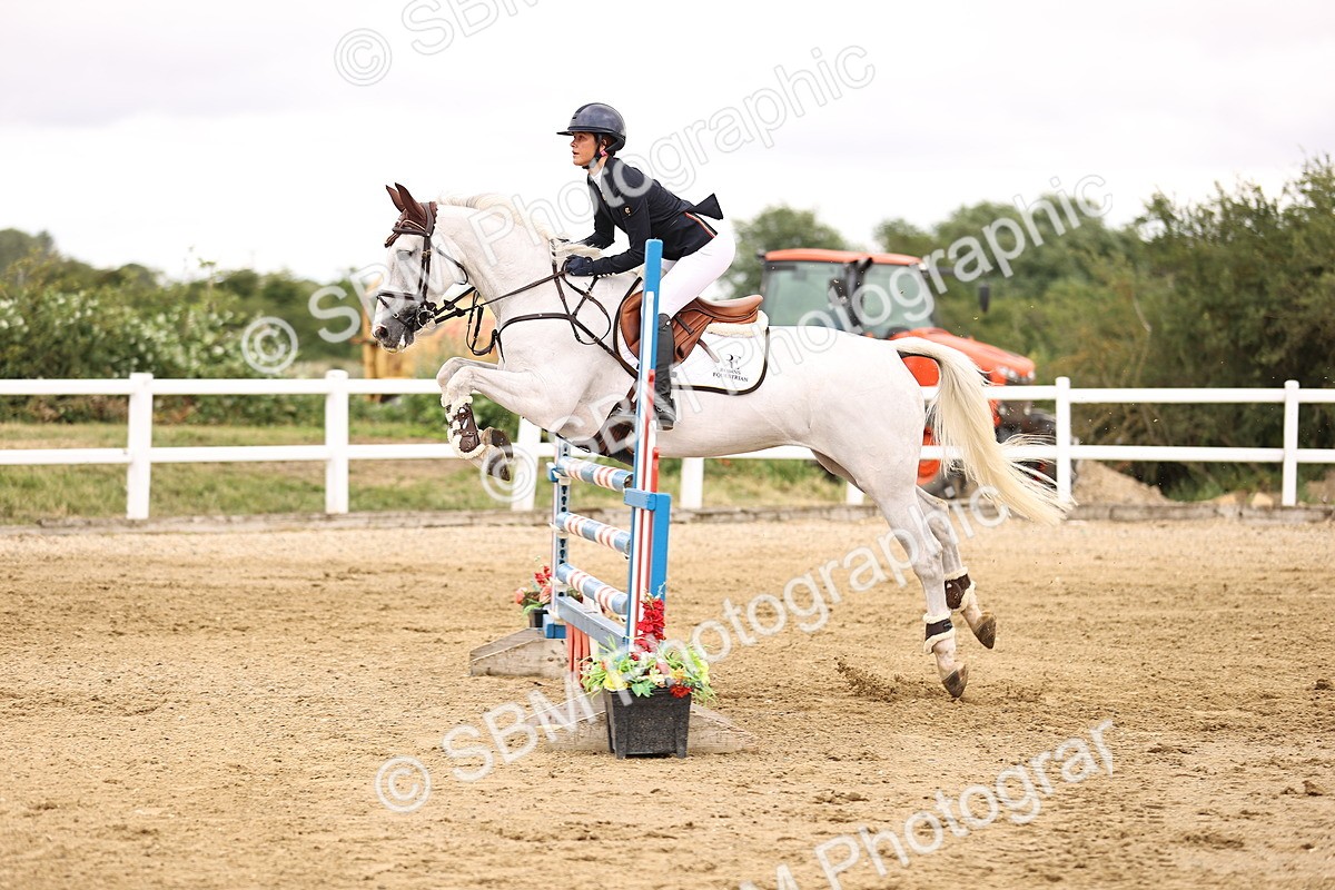 SBM_003325 - Class 21 - Senior Newcomers - 1.10m