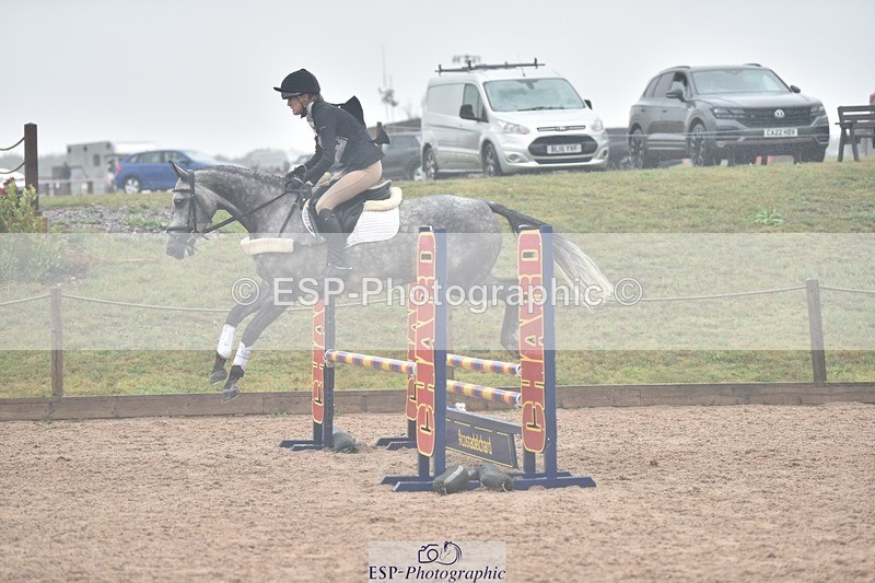 250830-144604-03678 - G-324-Alice.Lloyd-Evans