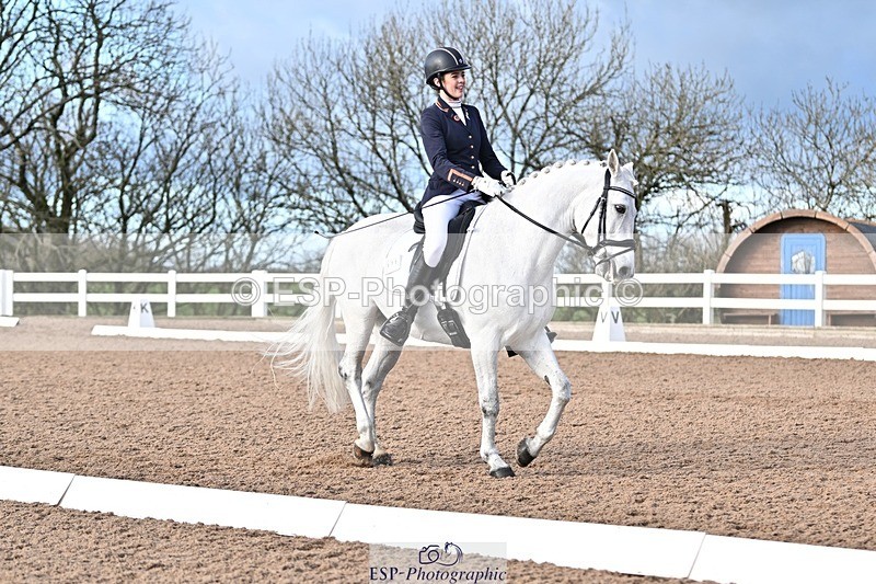 241214-130619-01840 - 111-Anya.Hitt-Cnoc.an.Noinin.Clover