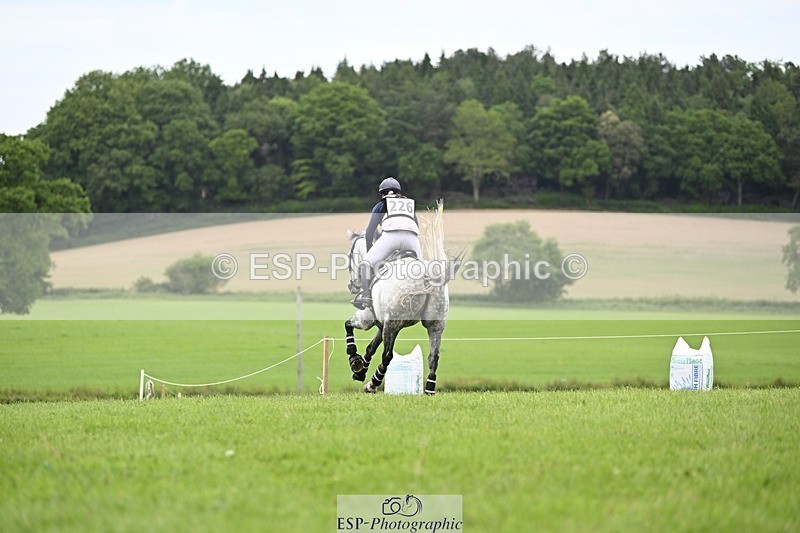 240525-155323-16921 - 226-CLONSHIRE_ON_TREND-Heidi_Coy