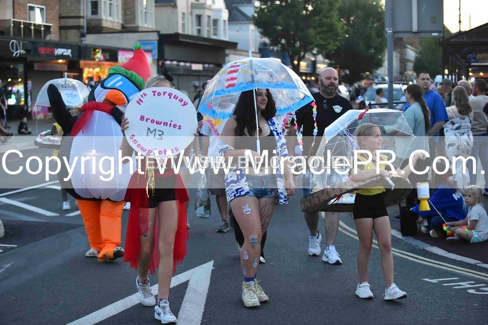 SH4_4023 - Carnival Procession.