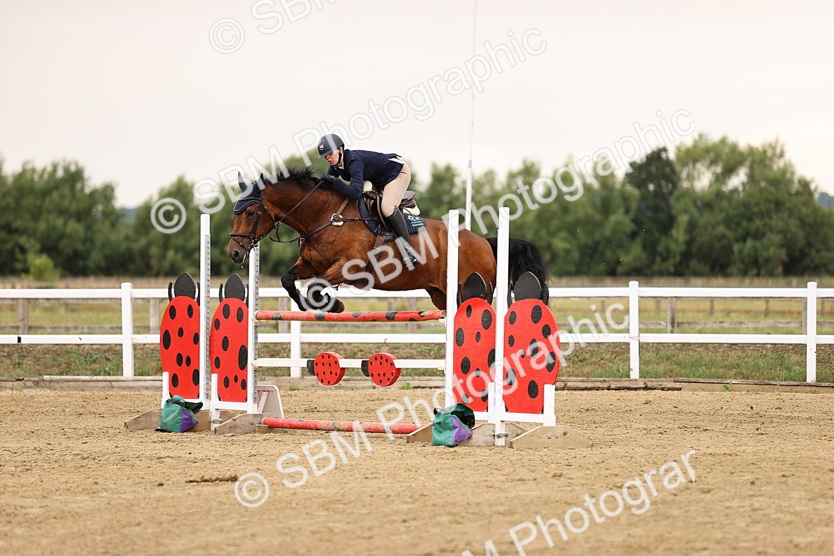 SBM_026360 - Class 12 - Amateur Championship Qualifier 1.05m