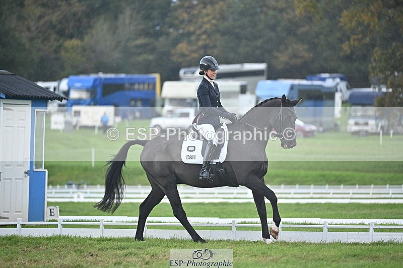 251024A-145811-13898 - E-393-Saskia.Rioux