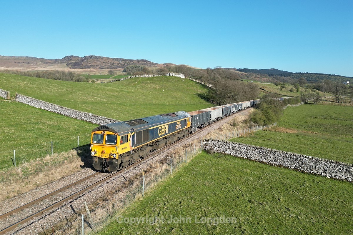 JL - 10.4.25 66719 6E87 Wellingborough - Rylstone, Nr Scalehouse - Latest shots