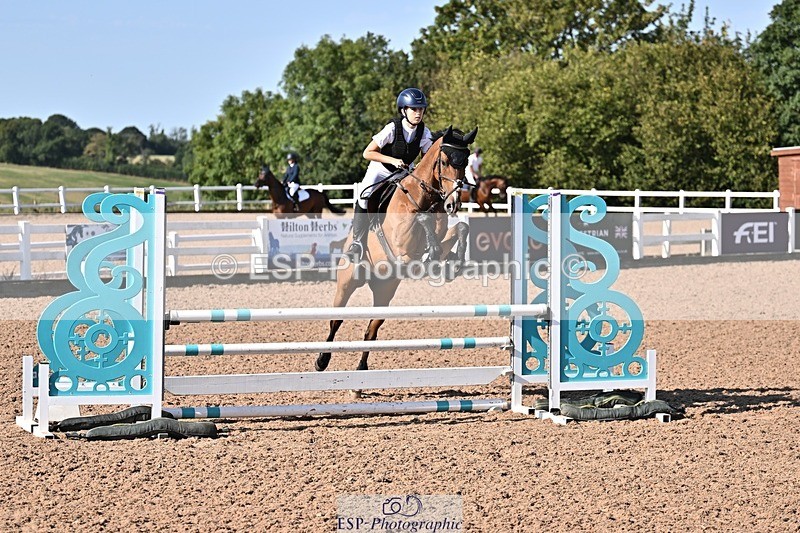 260812-093916-00069 - Cls 2 British Novice and 90cm
