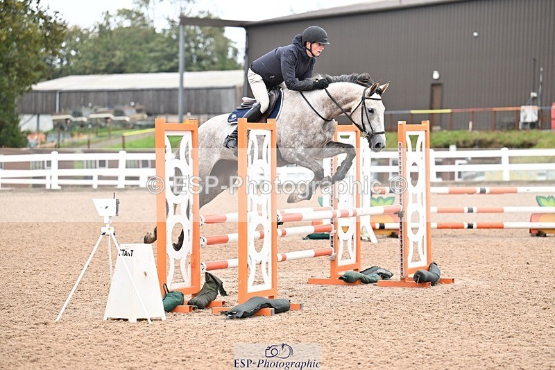 250917-103246-00082 - Cls 1 British Novice and 90cm Open