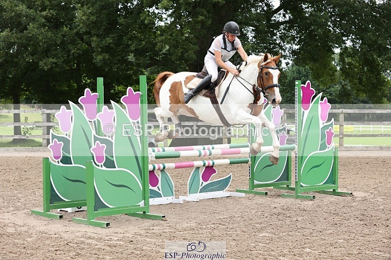 240803-125212-05208 - 162-Susan-Joy_Keeping-WARPAINT