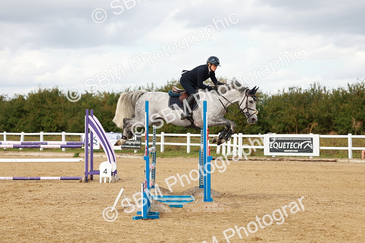 SBM_001334 - Class 4 - Senior Newcomers - 1.10m