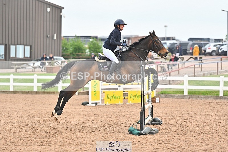 260508-092610-04461 - Cls 17 British Novice and 90cm Open