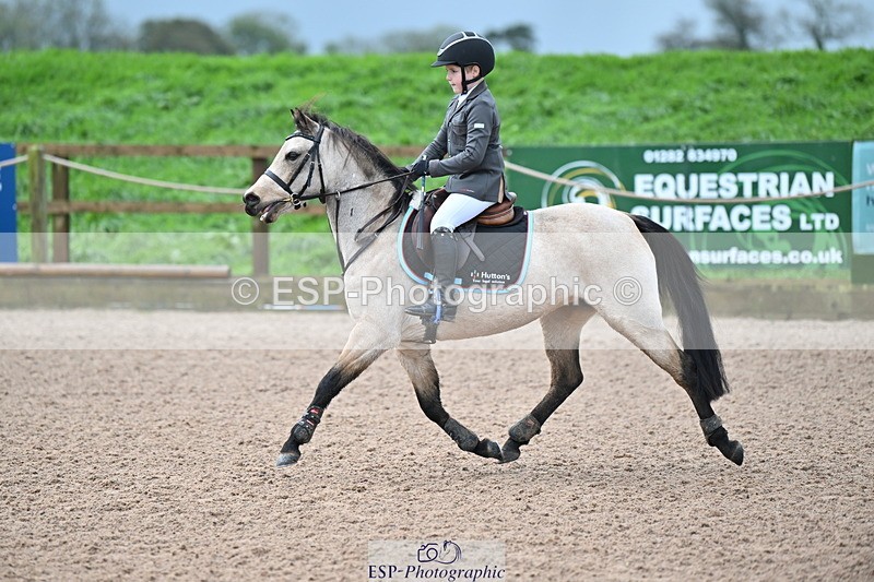 231029A-093400-02431 - 60cm Club and Schools