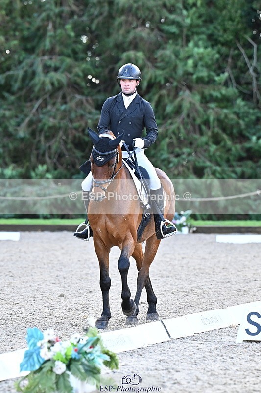 251023A-151912-05395 - C-255-Rupert.Batting