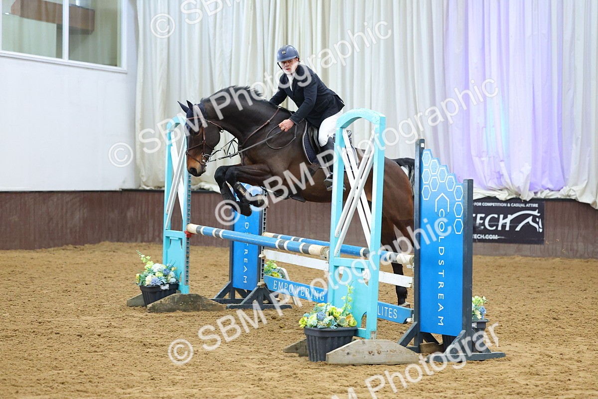 SBM_010157 - Class 21 - Nupafeed Supplements Senior Discovery/ 1m Open - First Round (1.00m)