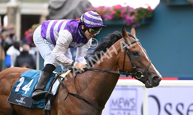 200826-169 Mia Fantasia - Race 6 16.45pm Mews Hotel Ossett EBF Stallions Nursery Handicap