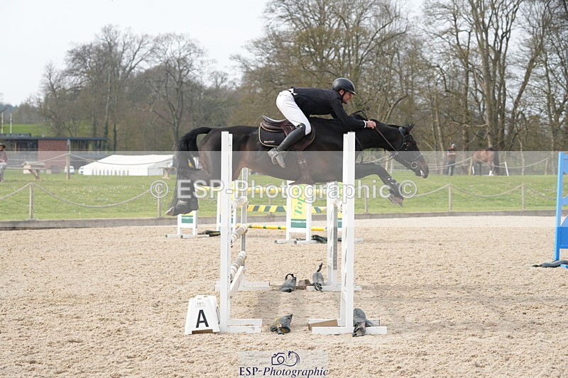 260322A-142630-01981 - 13 Foxhunter 1m 20 Open