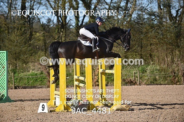 JAC_4481 - CLASS 11 SAT Andrew Hamilton Coach, RHS Foxhunter Championship Qualifier