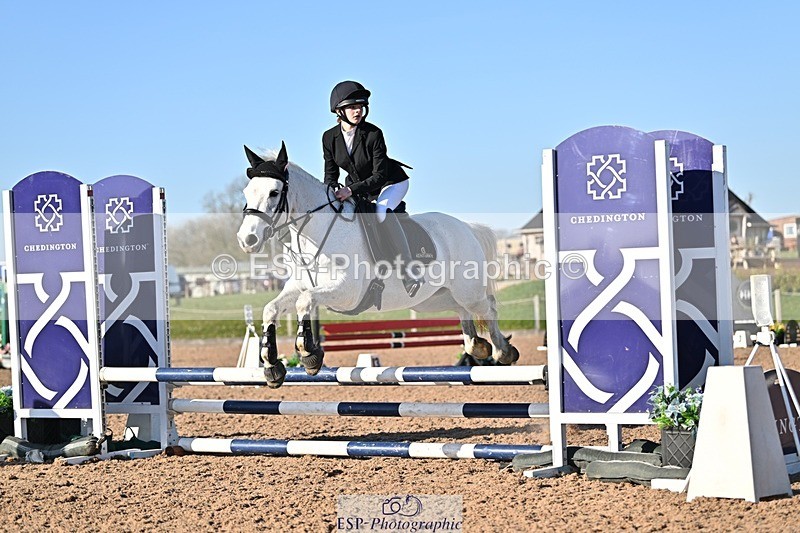 250401-171957-00359 - 70cm classes