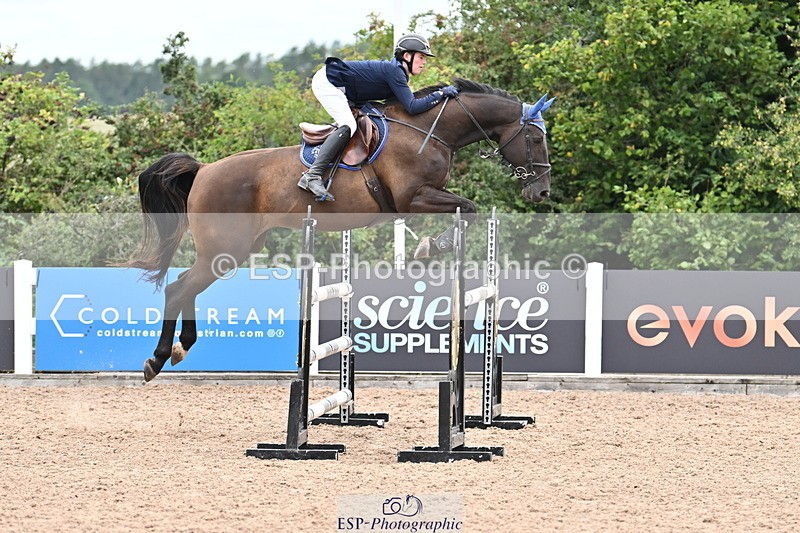 250820B-124758-00609 - Cls 4 Newcomers and 1.10m Open