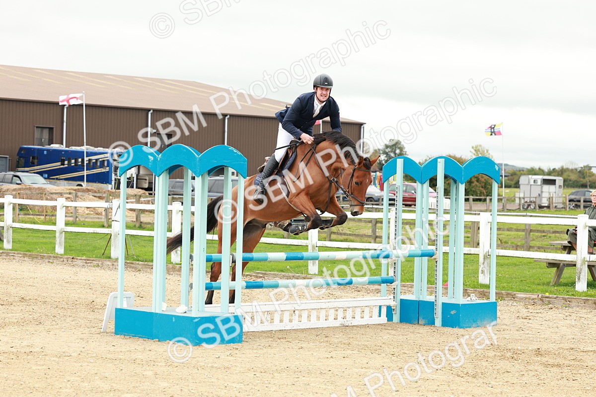 1I0A6811 - Class 2 - Senior British Novice