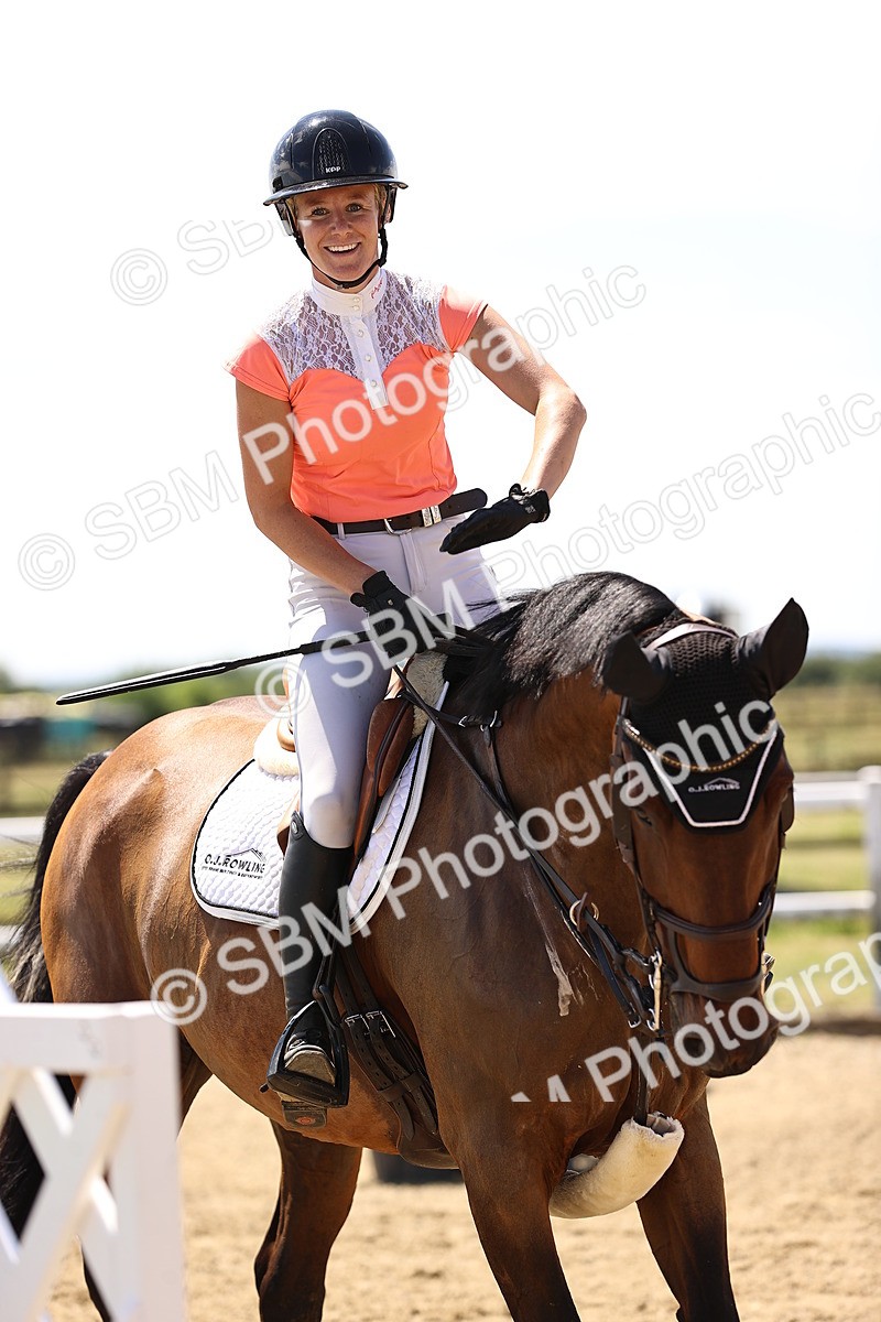 SBM_001330 - Class 16 - GFS Senior Newcomers 1.25m