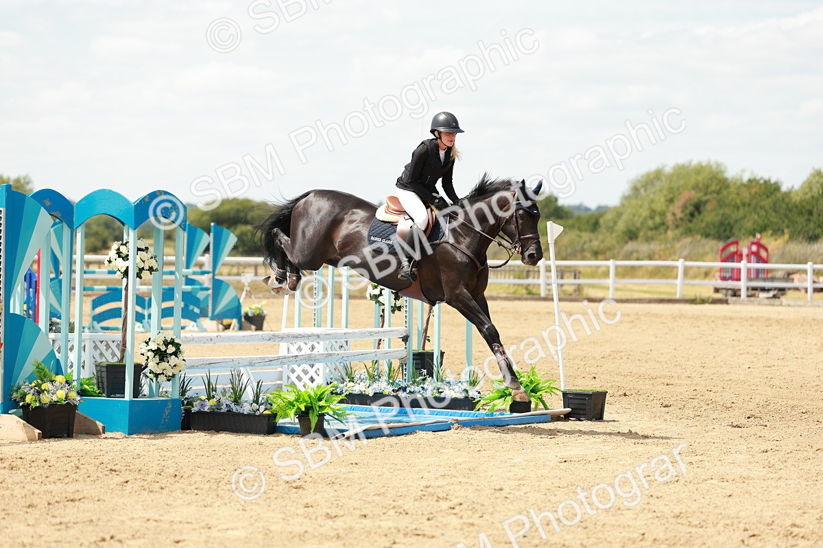 SBM_007678 - Class 3 - Senior Newcomers - 1.10m Open