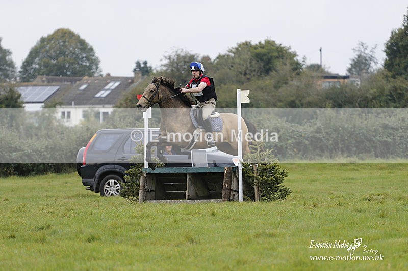  WWHT 171021 1951 - Novice Pairs (0.80m)  17/10/21