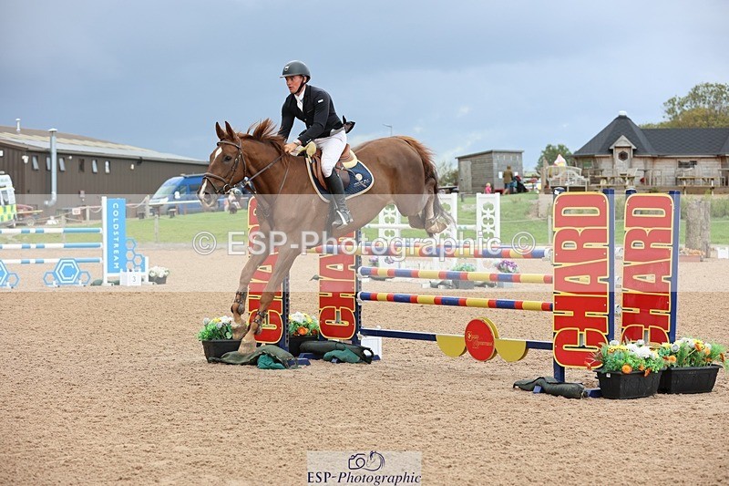 250911-122931-01476 - Cls 3 Snr Foxhunter