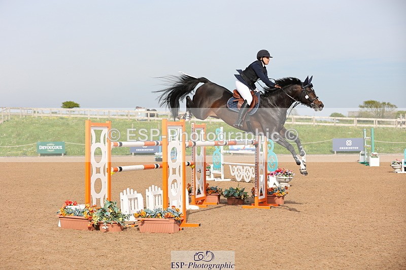 240511A-172014-15318 - Cls 38 National 1.40m Open