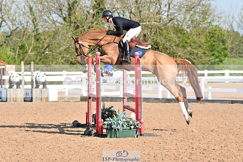 240509A-090742-00035 - Cls 1 British Novice and 90cm Open