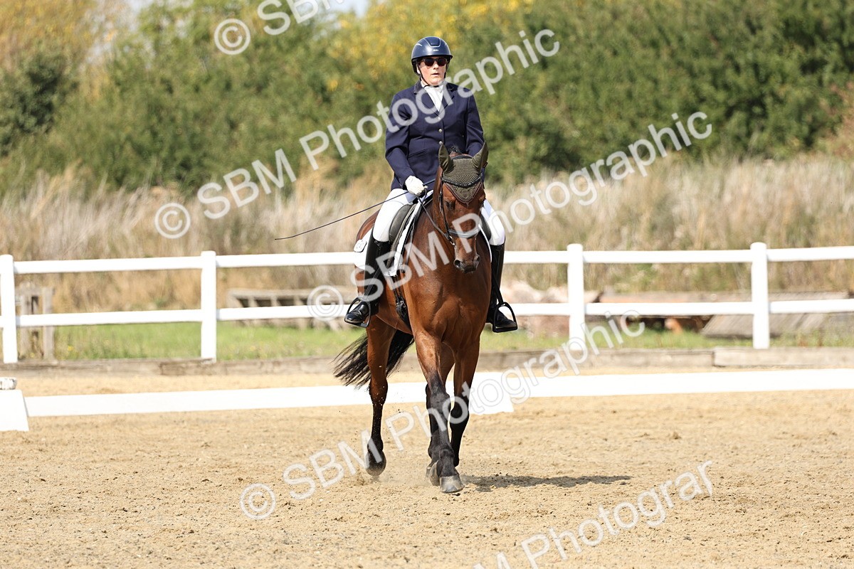 SBM_018574 - Class 16 - Novice 5 - 12.08-13.11