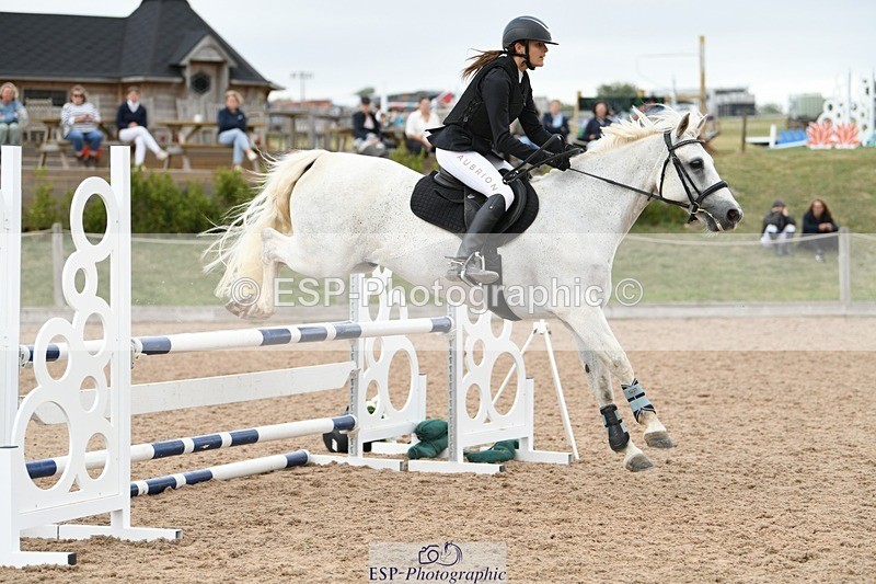 250807-134027-01253 - 90cm Round 2