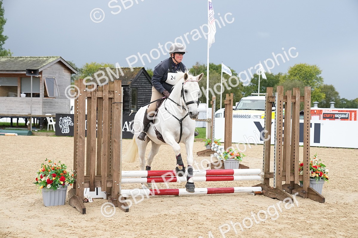 SBM_00045 - J53 - Clear Round 40cm