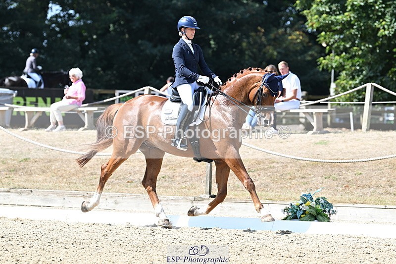 250810A-113750-06051 - 099-Miss.Hannah.BiggsDutch.Habour.H