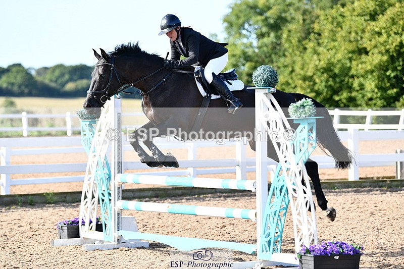 240913A-101030-03115 - Cls 20 Snr British Novice and 90cm Open