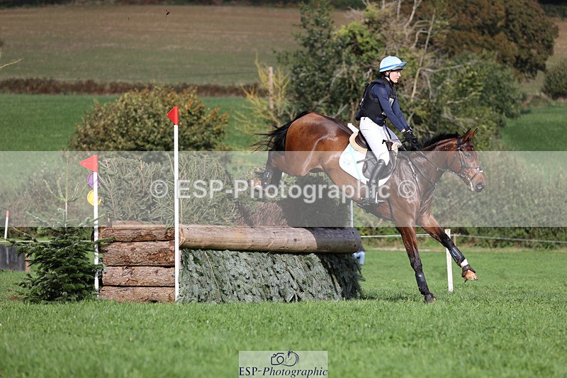 241025-123745-08111 - 105-Bella.Innes.Ker-MBF.KELVIN.DELLA.CACCIA