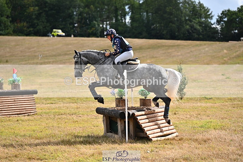250803A-161812-16780 - Q-754-Leigh.Smallacombe-CRUISING.CARRA