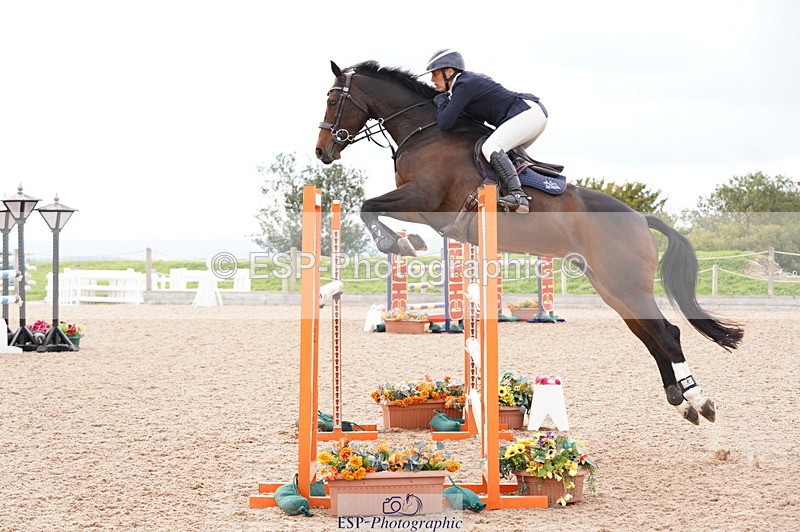 241004A-144930-00812 - Fri 04 Snr Fox & 1.20m Open