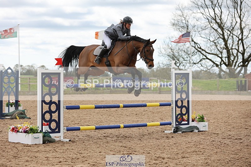 240419A-125842-07556 - Cls 6, 2 Star Medium Tour 1.35m