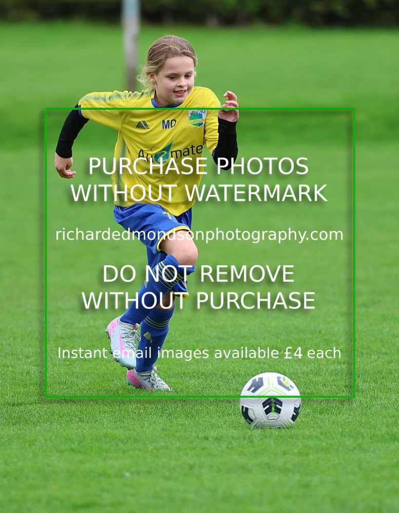 IMG64 - Kendal United Girls Under 10 vs Halton Lionesses Under 10 (14/9/25)