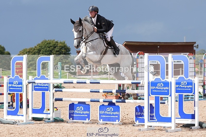250913-123148-06907 - Cls 15 Snr Foxhunter