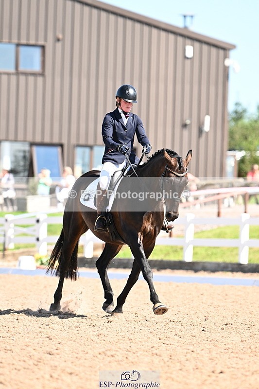 240816A-114531-04116 - 249-Georgina.Young-Minuet1v