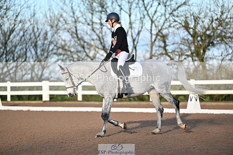 241214-093032-00958 - 141-Sophie.Hawke-RAINBOW.DREAM