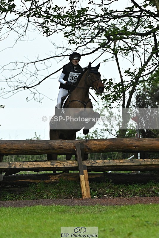 250418-160746-07085 - 355-Xanthe.Baylis-MONBEG.BY.MAGIC