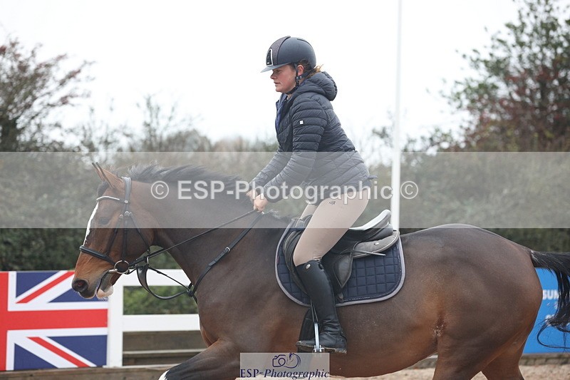 231112A-100629-03201 - Cls 17 Blue Chip Novice Winter Qualifier