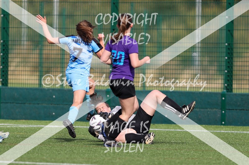 1DX30182 - 2025-09-13 FC Abbey Meads U17 Girls Purple V Cumnors U17 Girls