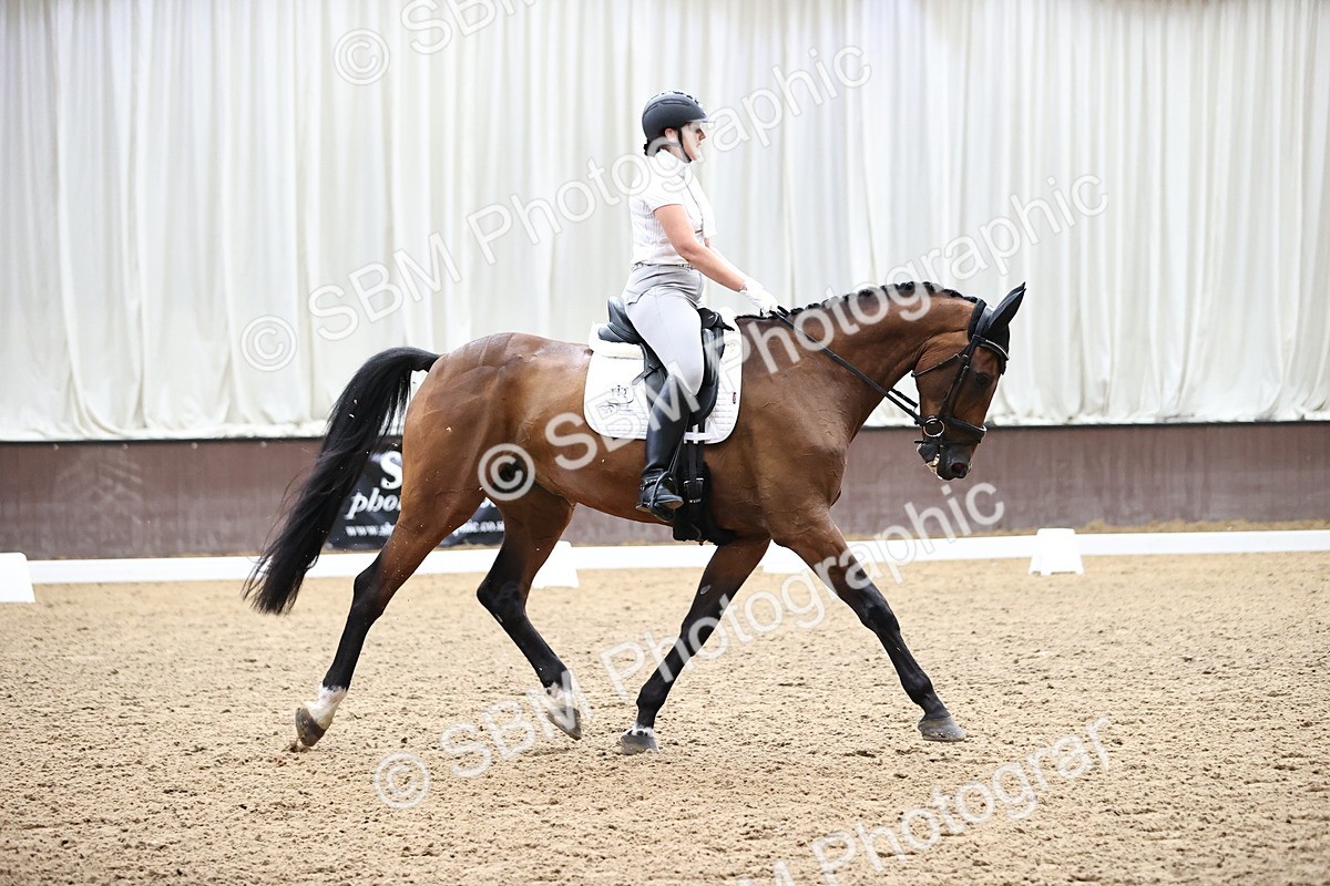 SBM_001383 - Novice 4 - 11.15-13.22