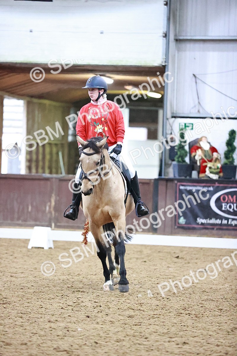 SBM_001785 - Class 9 - Novice 4