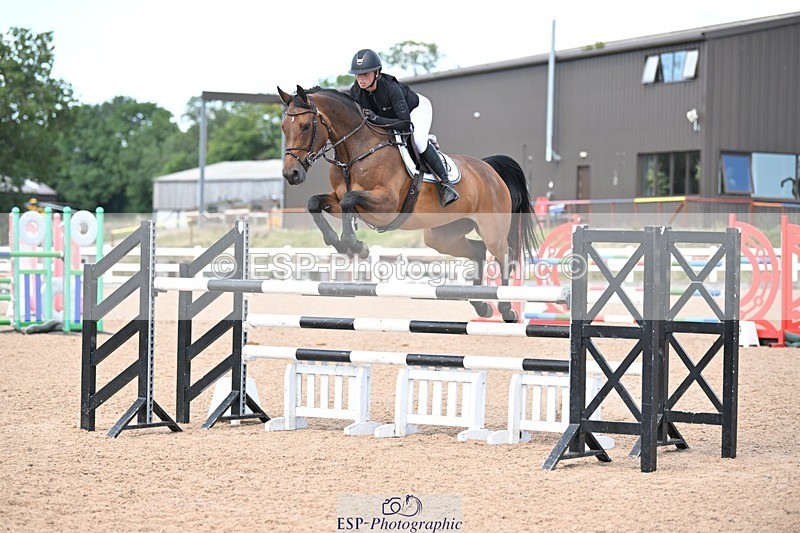 250709-151127-01084 - Cls 6 Snr Fox & 1.20m